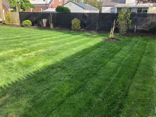 360 Earle St, Central Islip NY  11722-3710 exterior