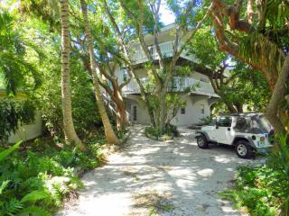 110 Rolling Hill Rd, Plantation Key FL  33070-2027 exterior