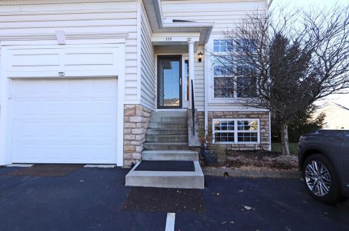 335 Hemlock Ravine Dr, Blacklick, OH 43004-8297