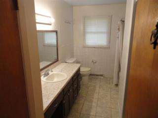 5621 Jackson St, Muncie IN  47304-4434 exterior