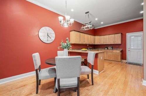 648 6th St, Oakmont PA  15139-1515 exterior