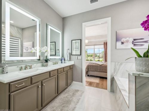 9311 Marble Stone Dr, Naples FL  34120-4348 exterior