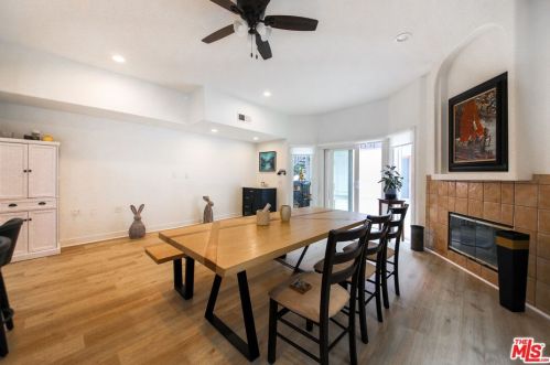 218 Indianapolis Ave, Huntington Beach CA 92646-5043 exterior