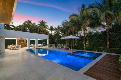 368 Silver Palm Rd, Boca Raton FL  33432-7979 exterior