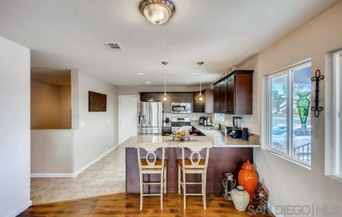 3895 Newton Ave, San Diego CA  92113-3226 exterior