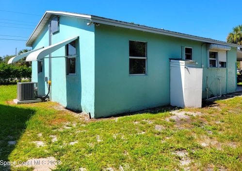 1432 Mac Arthur Ln, Cocoa, FL 32922-6520