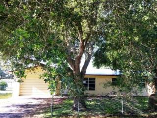 3374 16th St, Okeechobee, FL 34974-5465