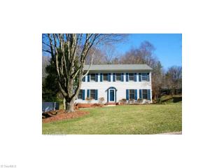 1302 Wakefield Pl, Greensboro, NC 27410-3142