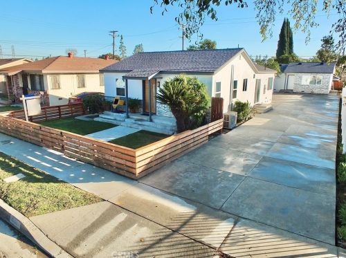 6820 Motz St, Paramount CA  90723-4741 exterior