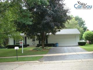 1914 Christine Ln, Madison WI  53716-2312 exterior