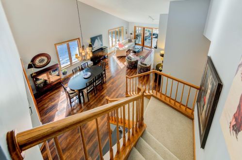 4055 Terraceview Ln, Minneapolis MN 55446-2627 exterior