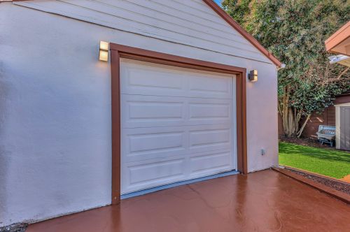 1244 106th Ave, Oakland CA  94603-3814 exterior