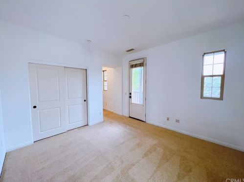 3027 Hampton Way, Ontario CA  91761-2631 exterior