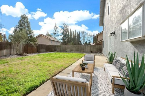 293 Crane Rd, Valley Home CA  95361-8106 exterior