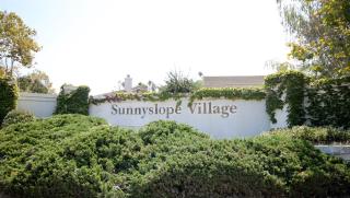 1940 Spruce Dr, Hollister, CA 95023-5249