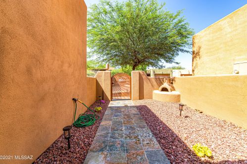 2640 Sahuara Pl, Tucson, AZ 85712-2360