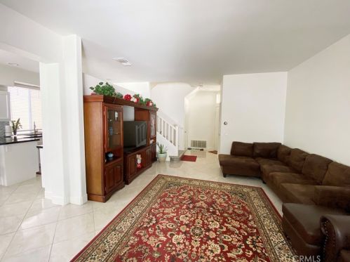 30422 Daisy Ct, Santa Clarita CA  91384-3779 exterior