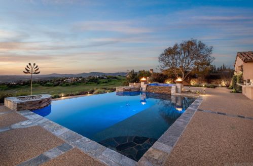 8411 Run Of The Knolls Ct, San Diego CA  92127 exterior