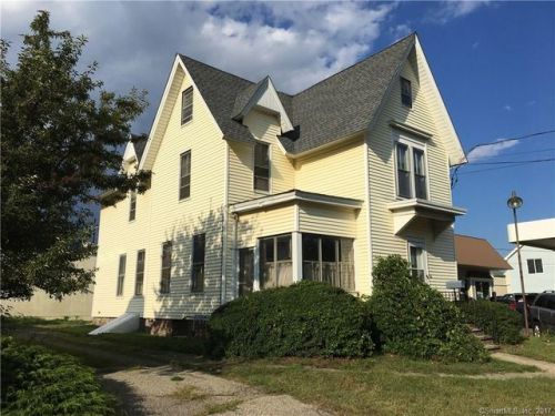 106 New Haven Ave, Milford CT  06460-4827 exterior