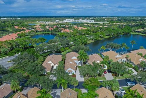 8413 Mallards Way, Naples FL 34114-9491 exterior