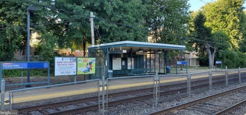 301 Byberry Rd, Philadelphia PA 19116-1947 exterior