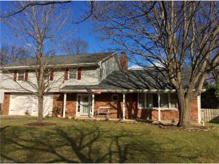 923 Sandy Ln, Medina, OH 44256-2025