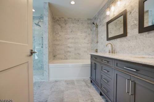 823 River Rd, Chatham Township NJ  07928-1026 exterior