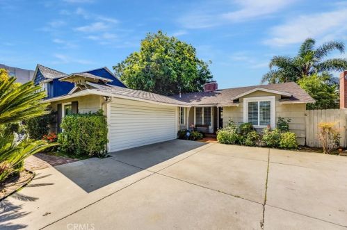 12128 Huston St, North Hollywood, CA 91607-3615