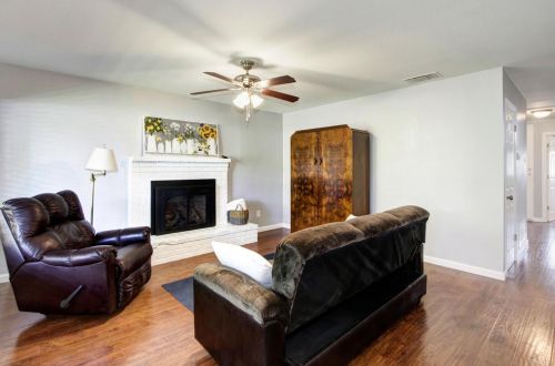 642 Dodds Dr, Woodland CA  95776-4258 exterior