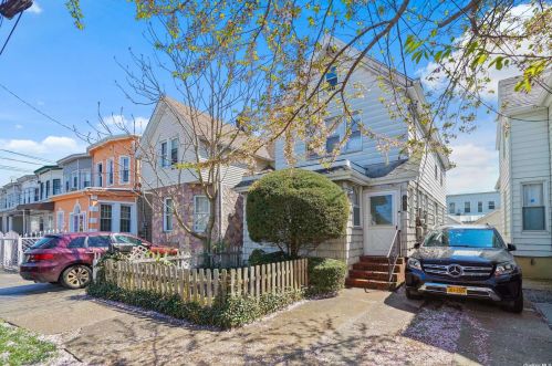 104-30 91st Ave, Jamaica, NY 11418-2822