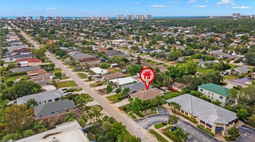 865 105 Ave, Naples FL 34108-1838 exterior