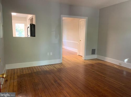 407 Geddes St, Wilmington DE  19805-3716 exterior