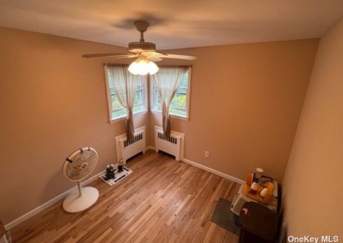 80 Doges Promenade, North Lindenhurst NY  11757-6408 exterior