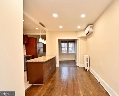 2015 Naylor Rd, Washington DC 20020-4515 exterior