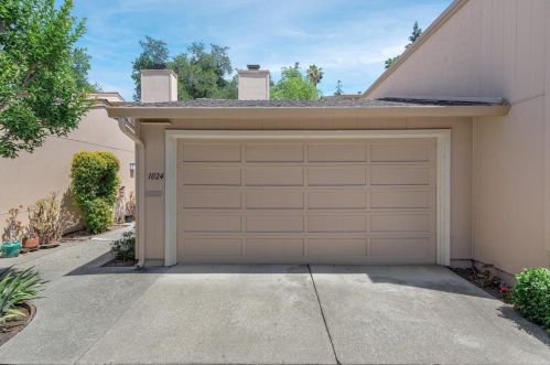 1024 Whitebick Dr, San Jose, CA 95129-3049