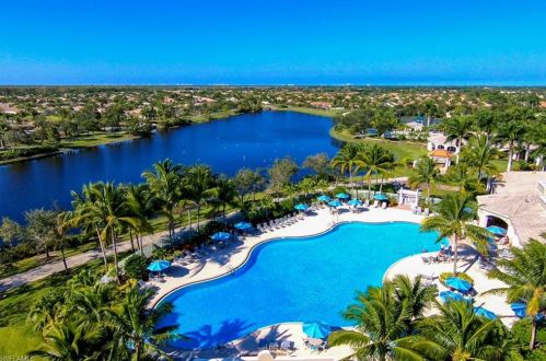 28225 Jeneva Way, Bonita Springs FL  34135-8514 exterior