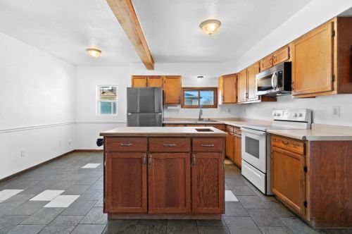 341 Grandview Ave, Menasha WI  54952-2225 exterior