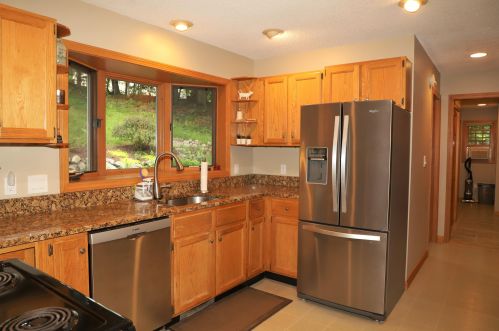 18 Morgan Ln, Keene NH  03431-5259 exterior