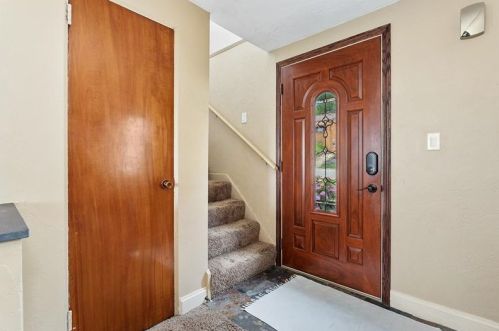 3748 Willett Rd, Pittsburgh, PA 15227-4538