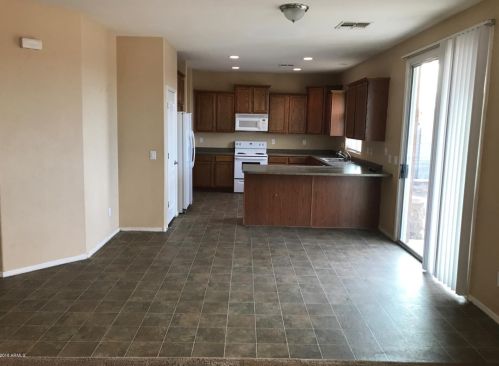 8759 Washington St, Tolleson, AZ 85353-1352
