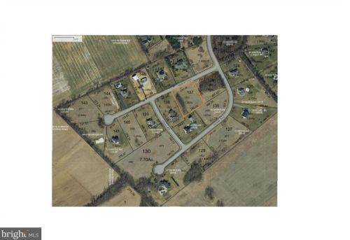3 Hawthorn Ct, Carlisle, PA 17015-7930