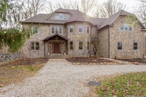 1 Rocky Brook Rd, Wilton, CT 06897-1919