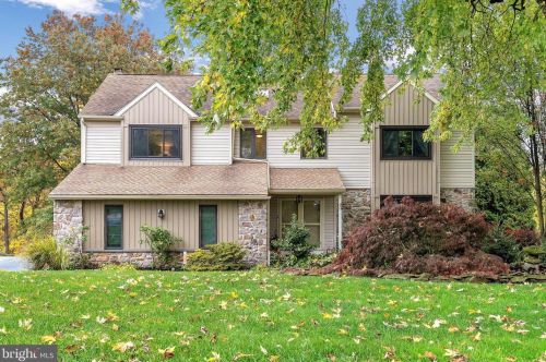 20 Embassy Cir, Norristown, PA 19403-4012