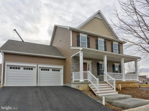 401 Wendover Way, Lancaster, PA 17603-9225