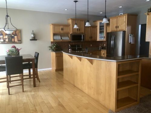 11 Whispering Springs Ct, Fond Du Lac WI  54937-6912 exterior