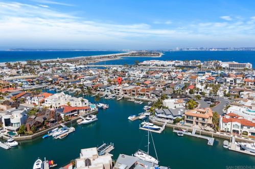 24 Sandpiper Strand, San Diego, CA 92118-3212