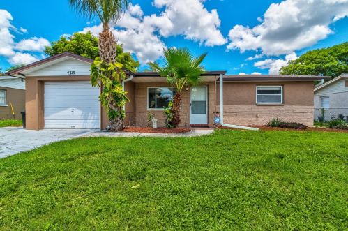 7313 Westwind Dr, Port Richey, FL 34668-3778