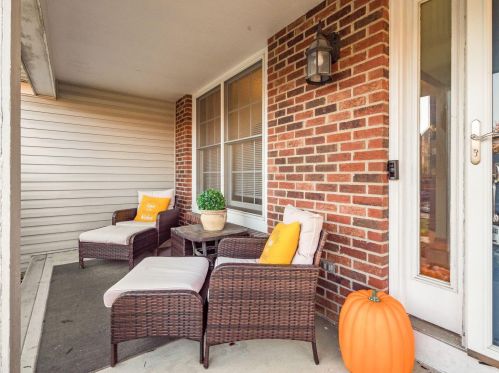 4508 Dungannon Dr, Darbydale, OH 43123-8467