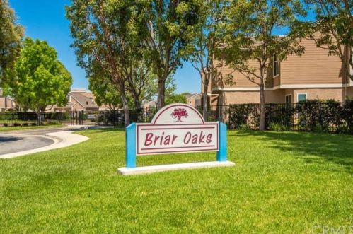 10337 Briar Oaks Dr, Stanton CA  90680-4231 exterior