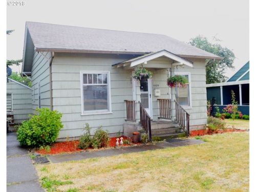 1525 2 St, Lebanon OR  97355-3230 exterior